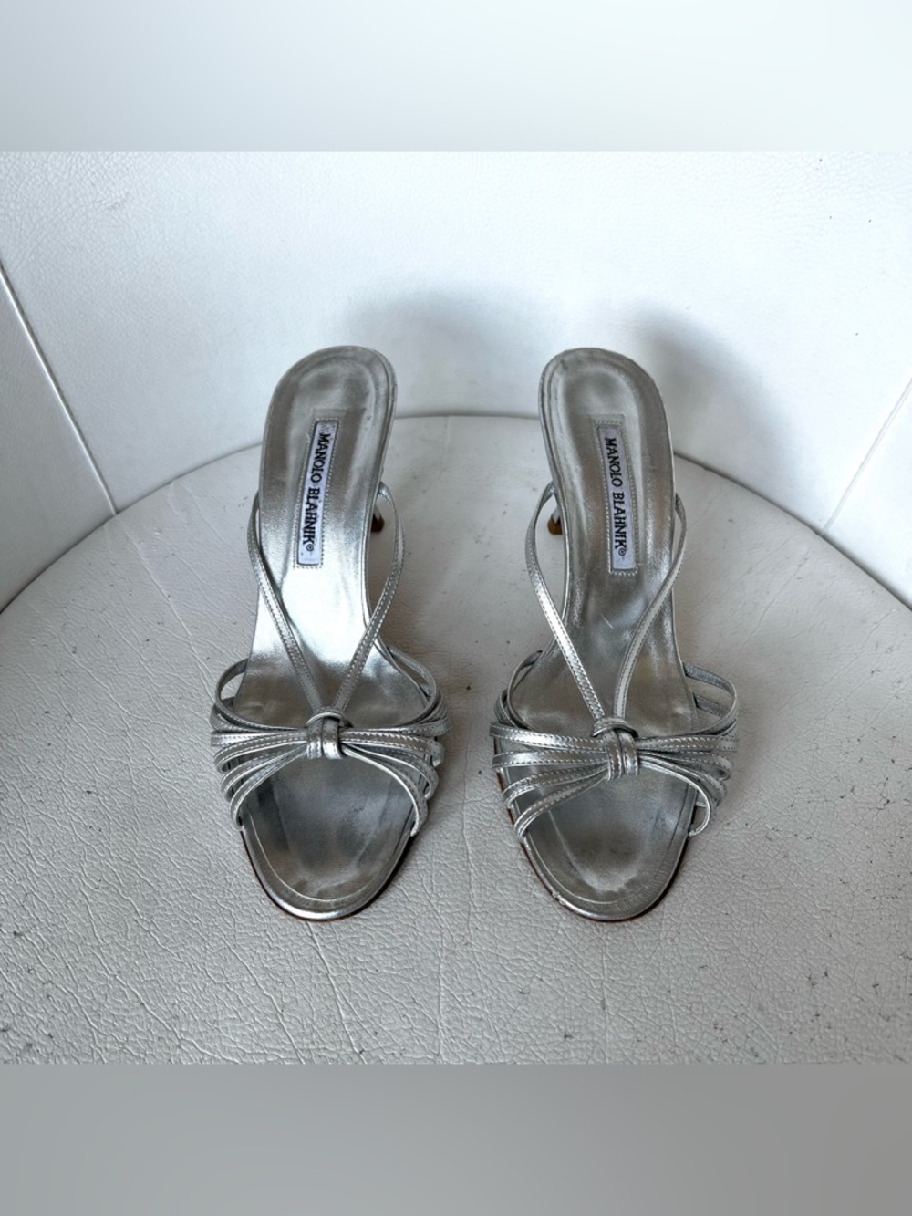 /|\ ((( {{{ △ }}} ))) /|\

Vintage Manolo Blahnik Silver Strappy Slides